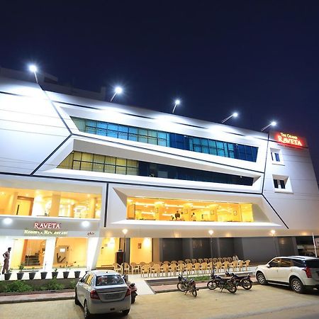 The Grand Raveta Hotel Patan  Bagian luar foto