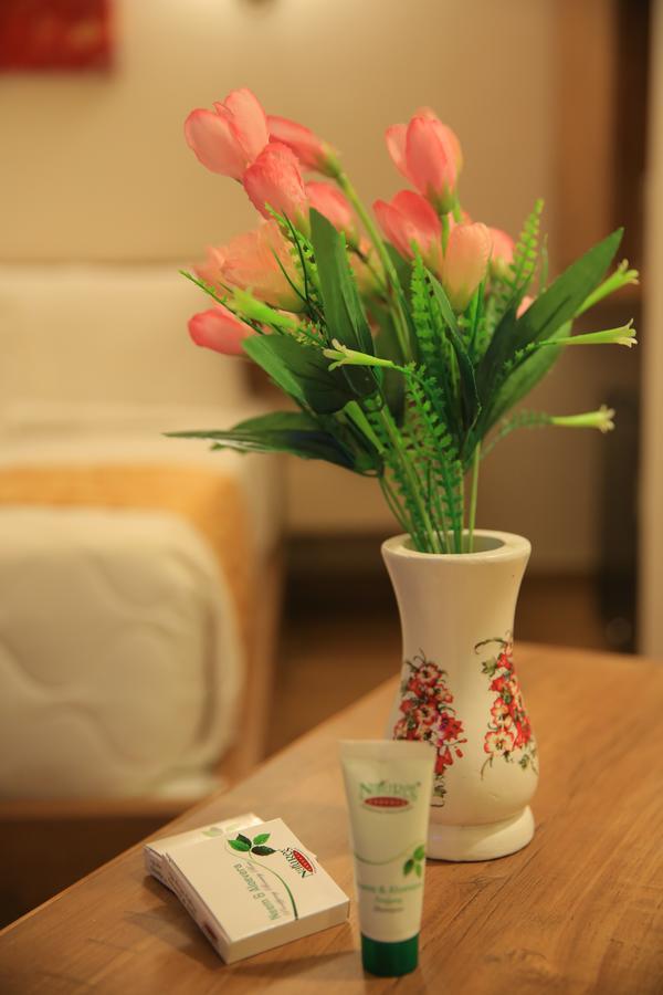 The Grand Raveta Hotel Patan  Bagian luar foto